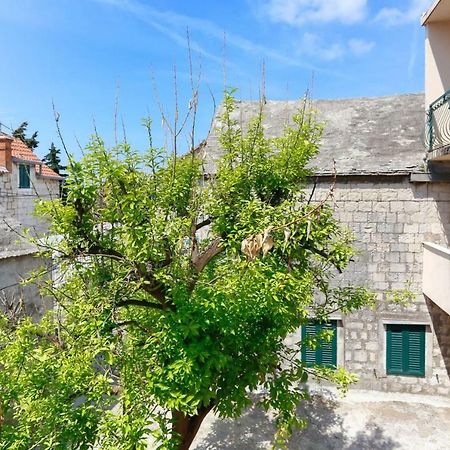 Apartments And Rooms Stone House Split Exterior photo